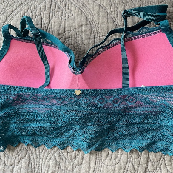 Victoria’s Secret PINK push up bralette bundle - Picture 5 of 12